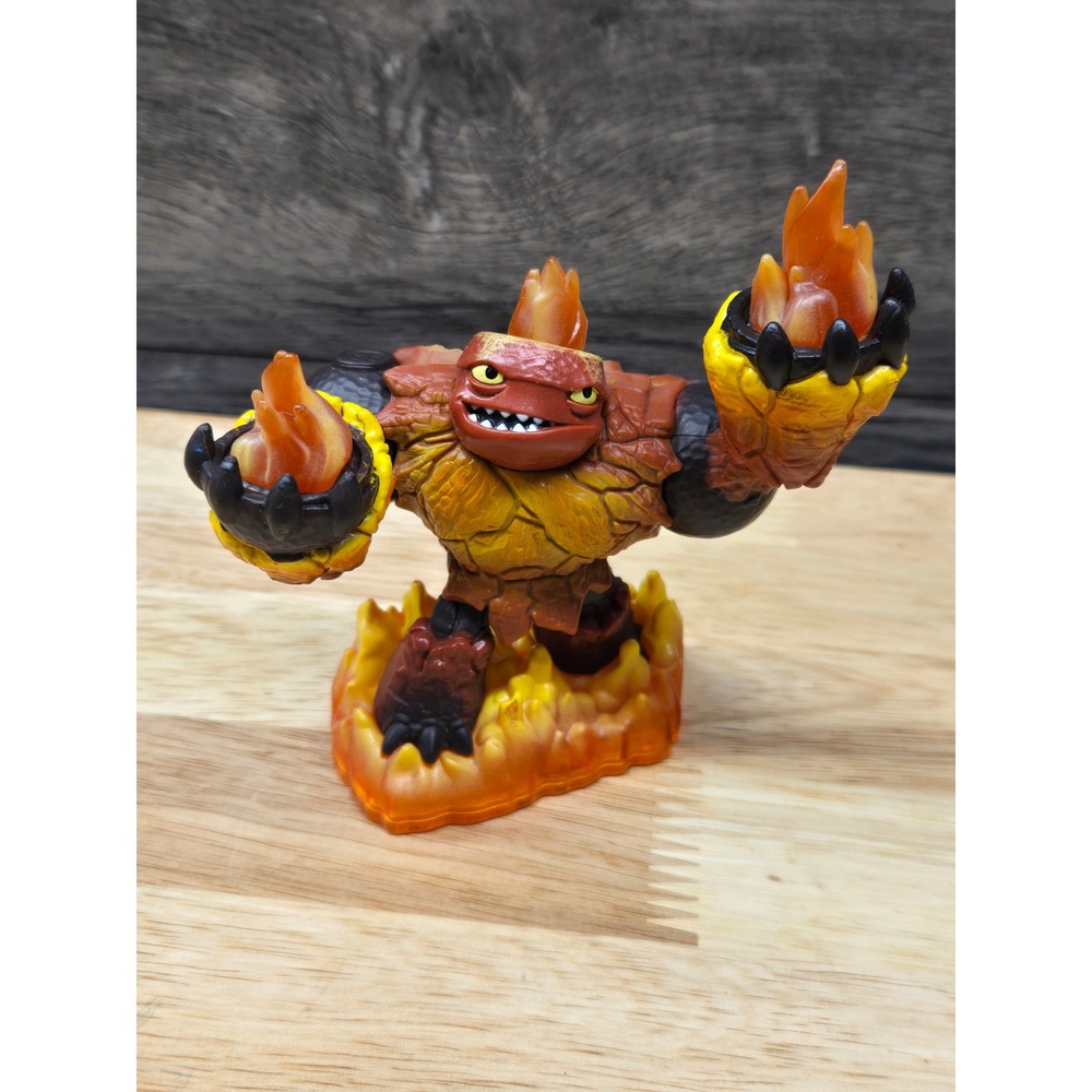Skylanders Giants Eruptor Figure Fire Element Core Character Activision